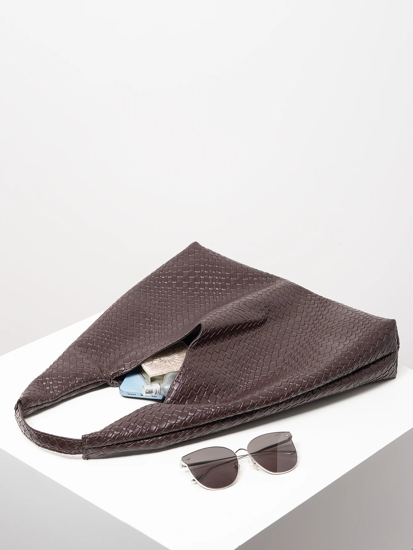 Bolsa Feminina Retrô Minimalista - Elegância e Praticidade no Seu Dia a Dia