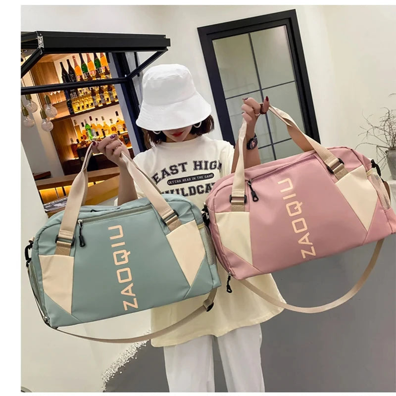 Bolsa de Academia Feminina Allurea – Compartimento para Roupas Molhadas e Sapatos