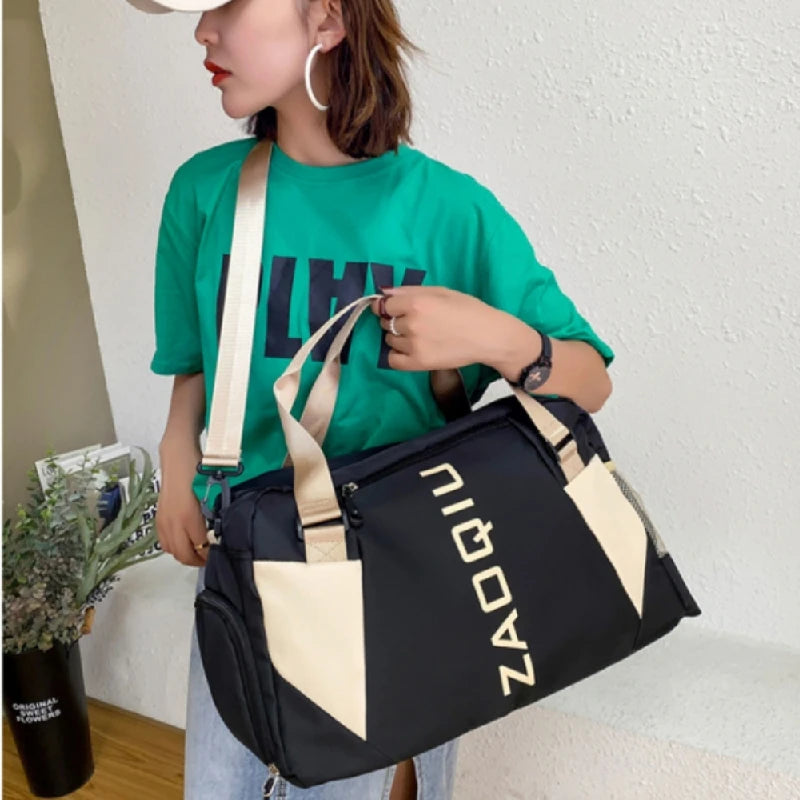Bolsa de Academia Feminina Allurea – Compartimento para Roupas Molhadas e Sapatos