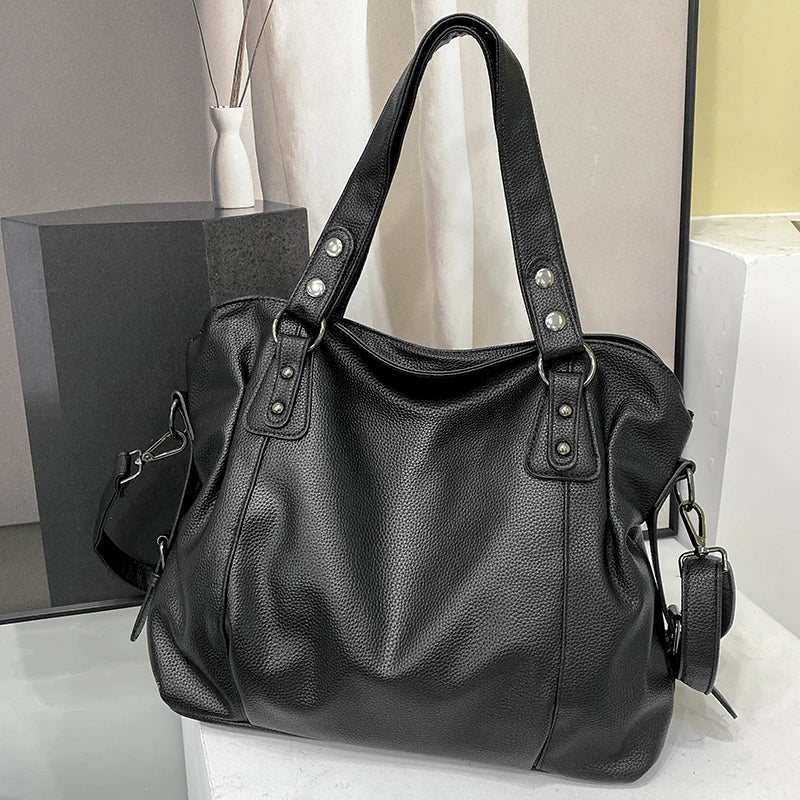 Bolsa Hobo Feminina Elegante e Espaçosa