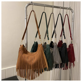 Bolsa de Franjas Transversal – Estilo e Sofisticação para o Seu Look!