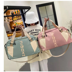 Bolsa de Academia Feminina Allurea – Compartimento para Roupas Molhadas e Sapatos